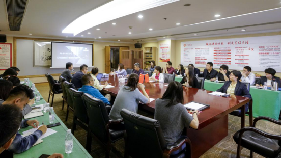 集團(tuán)開(kāi)展公司治理設(shè)計(jì)與法律風(fēng)險(xiǎn)控制專題培訓(xùn)