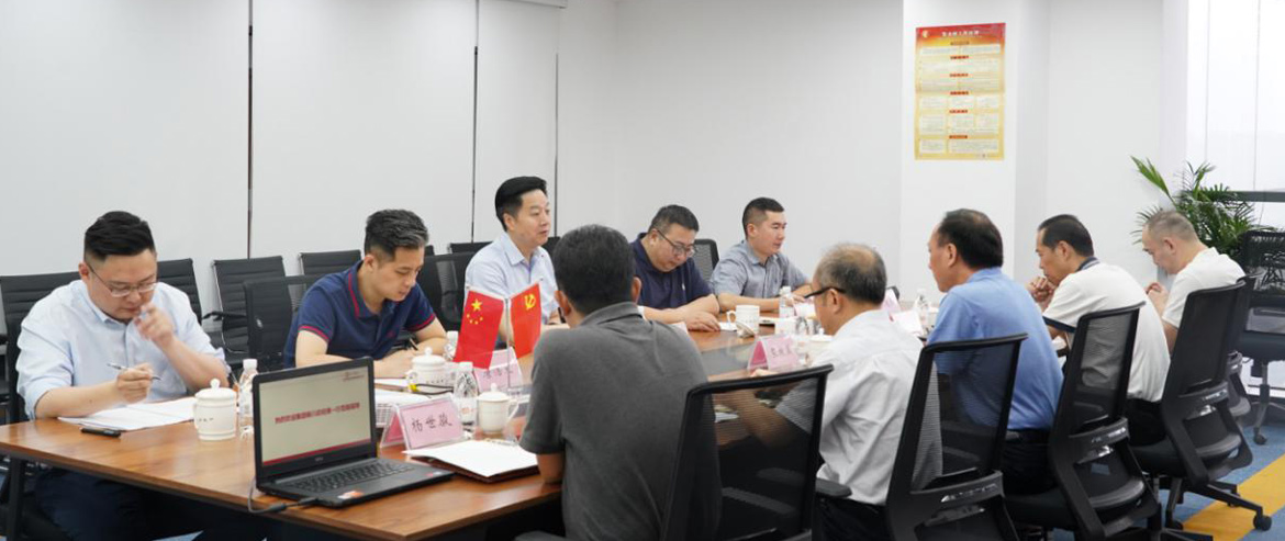 集團(tuán)領(lǐng)導(dǎo)率隊對尊龍凱時航旅公司2019年上半年經(jīng)營情況進(jìn)行專項調(diào)研督查