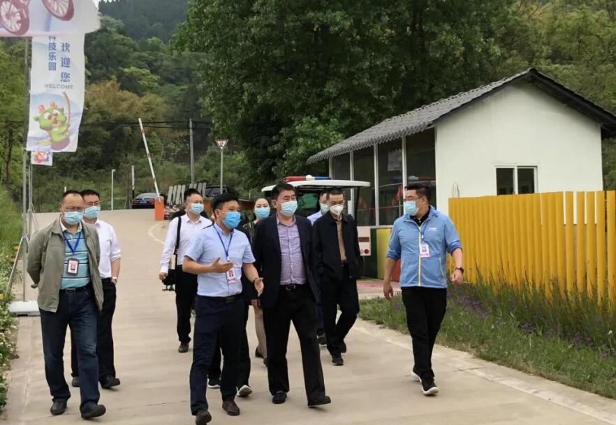 尊龍凱時(shí)集團(tuán)領(lǐng)導(dǎo)到金龍長城景區(qū)調(diào)研指導(dǎo)工作