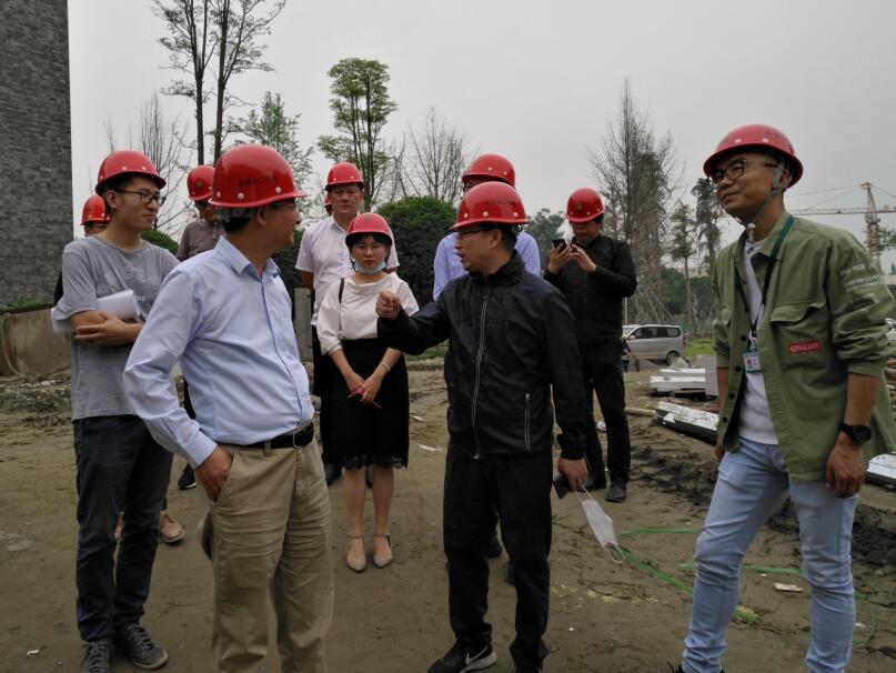 尊龍凱時(shí)集團(tuán)領(lǐng)導(dǎo)檢查金牛賓館工程推進(jìn)工作