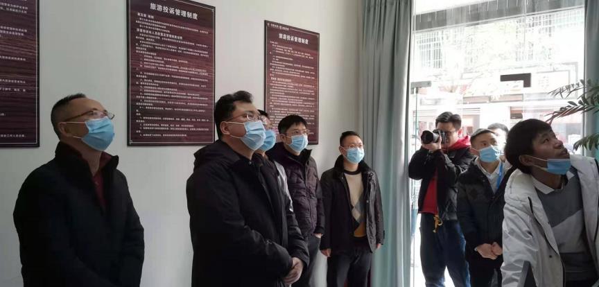 集團(tuán)領(lǐng)導(dǎo)到金龍長城景區(qū)調(diào)研安全生產(chǎn)工作