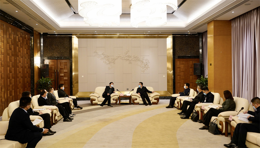省尊龍凱時(shí)集團(tuán)黨委書記、董事長(zhǎng)任丁率隊(duì)赴南充調(diào)研