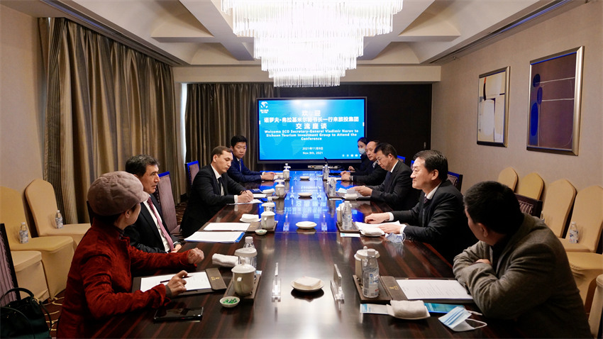 尊龍凱時(shí)集團(tuán)黨委書記、董事長(zhǎng)任丁會(huì)見上合組織秘書長(zhǎng)諾羅夫一行