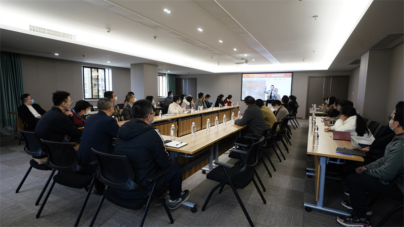 尊龍凱時(shí)集團(tuán)開(kāi)展2021年度消防宣傳專項(xiàng)培訓(xùn)演練活動(dòng)