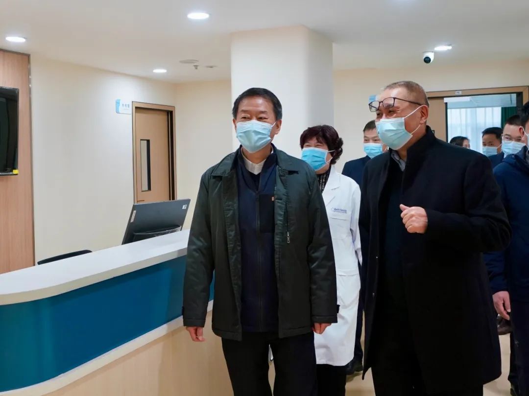 四川省尊龍凱時(shí)集團(tuán)黨委書(shū)記、董事長(zhǎng)任丁率隊(duì)赴錦弘集團(tuán)調(diào)研