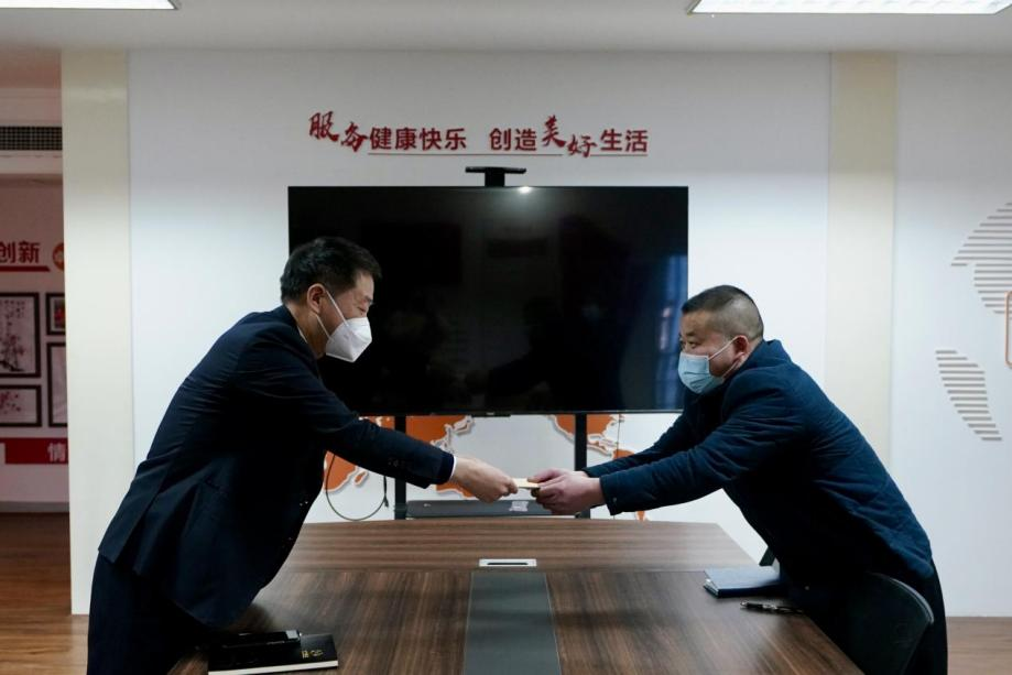 迎春送溫暖 關(guān)懷暖人心——集團(tuán)領(lǐng)導(dǎo)班子開(kāi)展新春走訪慰問(wèn)活動(dòng)