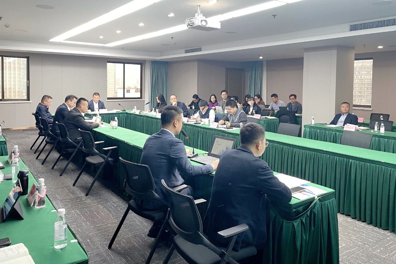 省尊龍凱時集團(tuán)召開常年法律顧問年度工作總結(jié)會