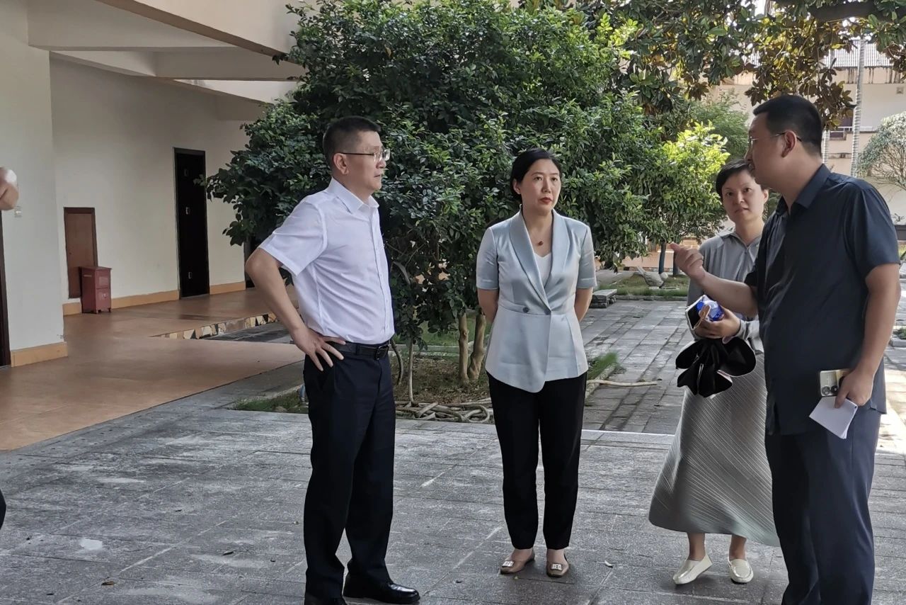 省尊龍凱時集團(tuán)領(lǐng)導(dǎo)率隊(duì)調(diào)研成都東部新區(qū)天府山莊